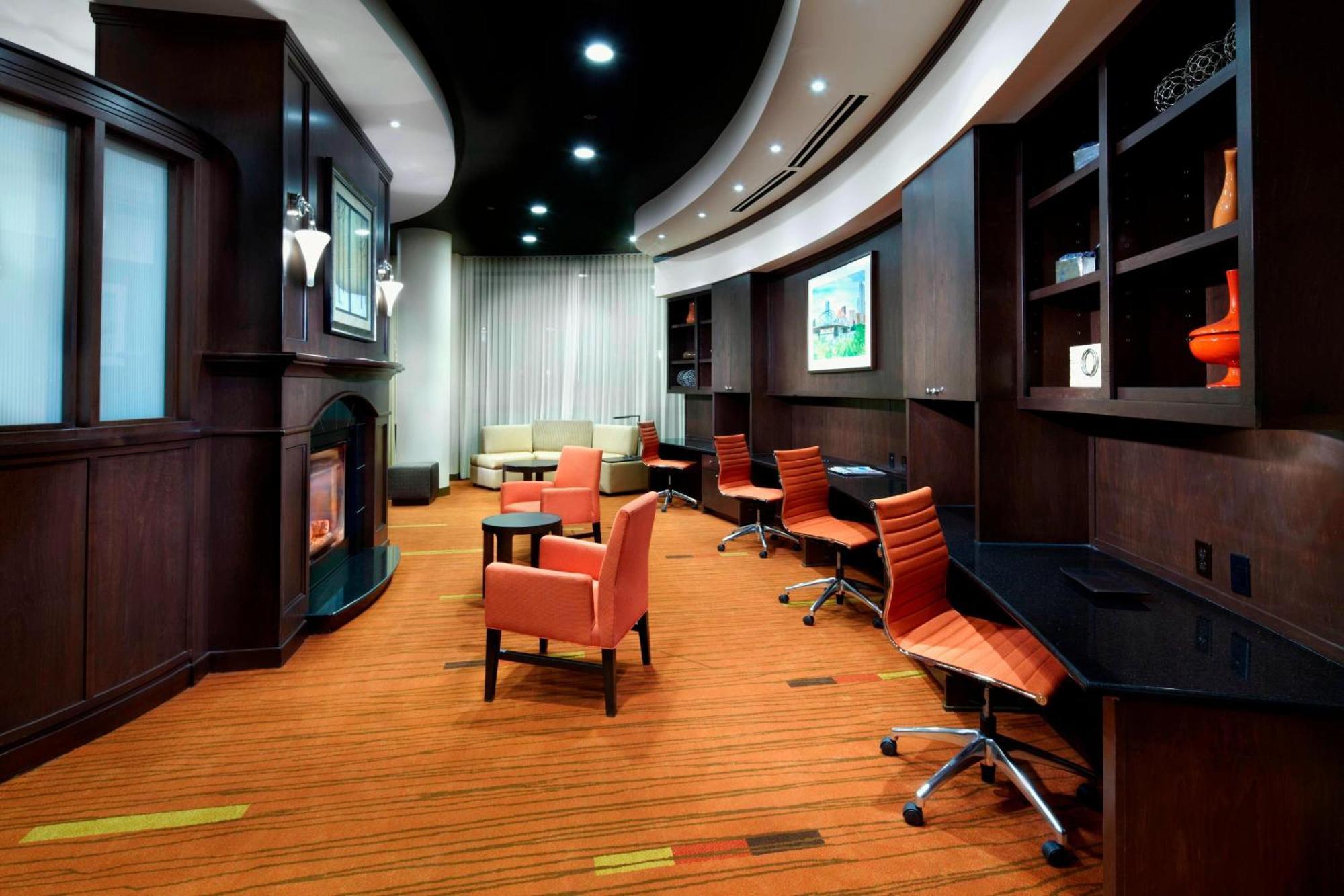 Courtyard By Marriott Pittsburgh West Homestead Waterfront Kültér fotó