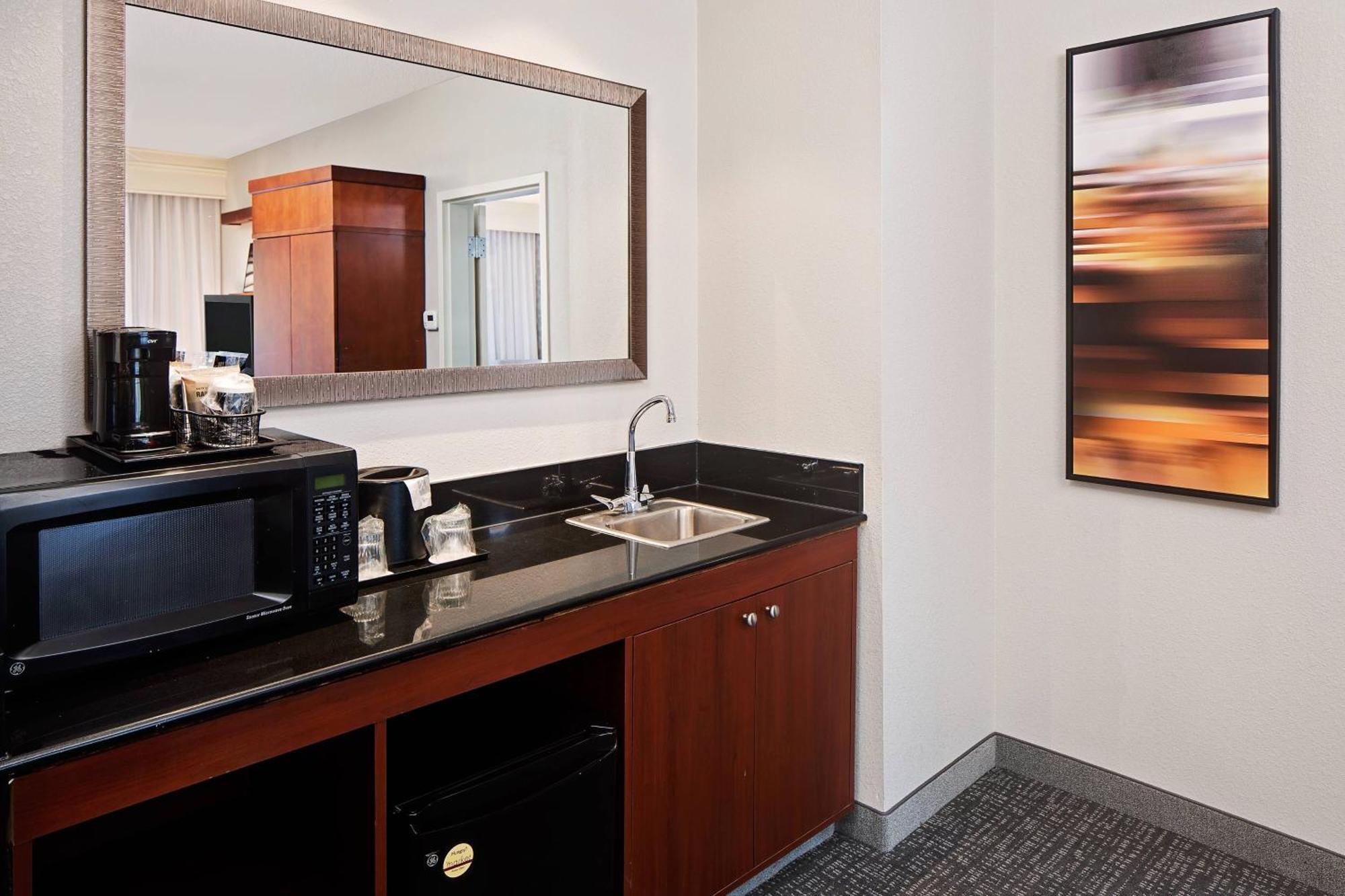 Courtyard By Marriott Pittsburgh West Homestead Waterfront Kültér fotó